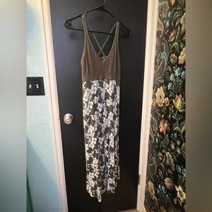 Gilligan O’Malley dress. Size Med.